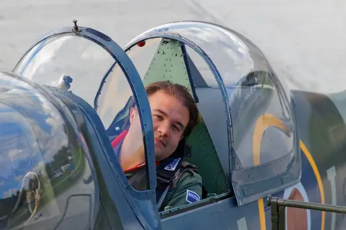 Boultbee Flight Academy - Flying a Spitfire