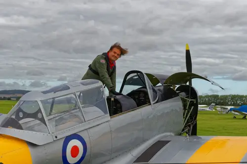 Boultbee Flight Academy - Flying a Spitfire